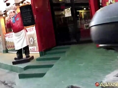 Asiatique, Gros cul, Sucer une bite, Brunette brune, Hard, Mature, Mère que j'aimerais baiser, Maman