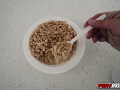 Dormitorio, Culo grande, Tetas grandes, Rubia, Pajear, Masturbación, Coño, Madrastra