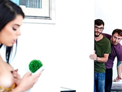 フェラチオ, 茶髪の, 毛深い, 手コキする, ラティーナ, 3p男男女, ティーン, 三人