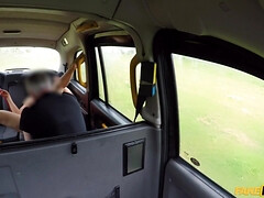 アナル, ブロンド, フェラチオ, 車, カワイイ, 自然山雀, ピアス, ショートヘア