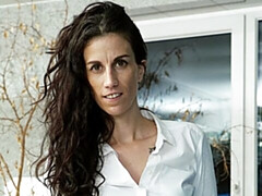 Amateur, Cul, Doigter, Seins naturels, Maigrichonne, Solo, Dénudage, Nénés