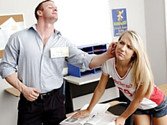 18 años, Culo grande, Rubia, Mamada, Estilo perrito, Tetas naturales, Adolescente, Tetas