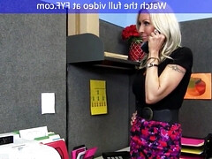 Enthousiasteling, Anaal, Grote mammen, Lul, Handbeurt, Moeder die ik wil neuken, Kantoor, Nat