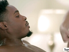 Grote mammen, Blond, Diep in de keel, Hardcore, Hd, Ladyboy, Anaal likken, Shemale