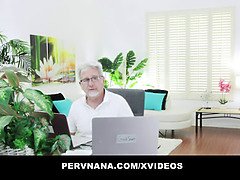 Mature woman (coralyn jewel) takes a massive penis