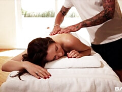 Culo grande, Verga grande, Mamada, Estilo perrito, Peludo, Lamidas, Coño, Flaco