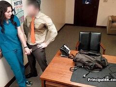 Брюнетки, Член, Пальцем, Секс без цензуры, Домохозяйки, Милф, Медсестра, В офисе