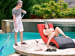 Wohlbeleibte schöne frauen, Grosser arsch, Grosse titten, Braunhaarige, Fett, Handjob, Im freien, Pool