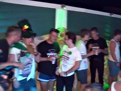 Любители, Вечеринка, Сиськи