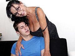 素人, デカチン, デカパイ, 茶髪の, 指いじり, 手コキする, オナニー, 熟年