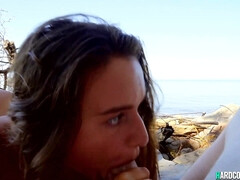 Amateur, Plage, Bikini, Sucer une bite, Plantureuse, Fait maison, Actrice du porno, Pov