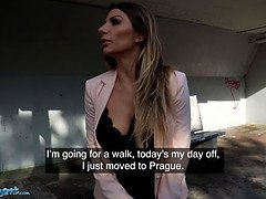 Grosser schwanz, Blasen, Braunhaarige, Kehlenfick, Milf, Pov, Realität, Schreiend
