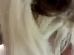 Enthousiasteling, Blond, Pijpbeurt, Groep, Huisgemaakt, Likken, Buiten, Kut duiken