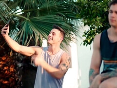 Grosser schwanz, Kehlenfick, Schwanz, Schwul, Hd, Wichsen, Pornostars, Reiten