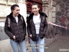 Brunette brune, Européenne, Hard, Argent, Réalité, Pute, Nénés, Jumeaux