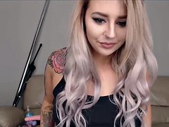 ぽっちゃり, ブロンド, フェラチオ, ディルド, タトゥー, バイブレーター