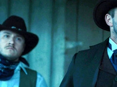 お尻, デカパイ, ブロンド, 足, フェティッシュ, 裸, 自然山雀, 三人