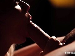 Grote lul, Grote mammen, Pijpbeurt, Lul, Vrouw, Vingeren, Flexibiel, Moeder