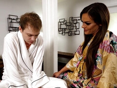 Américain, Sucer une bite, Brunette brune, En levrette, Talons, Seins naturels, Étudiant, Professeur