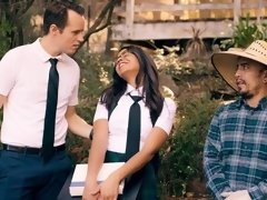 Mamada, Estilo perrito, Penetracion con dedos, Interracial, Afeitado, Adolescente, Trio, Tetas