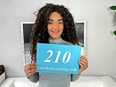 Enthousiasteling, Pijpbeurt, Bruinharig, Hondjeshouding, Zwart, Klein, Mager, Tiener