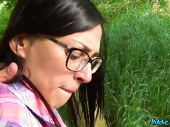 Sucer une bite, Lunettes, Argent, Public, Chatte, Maigrichonne