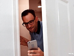 Поза 69, Ванна, Брюнетки, Сперма на лице, Мастурбация, Натуральные сиськи, Порка, Влажная