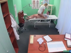 Blasen, Betrug, Besamung, Hundestellung, Handjob, Krankenschwester, Muschi, Spanner