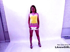 Enthousiasteling, Auditie, Pijpbeurt, Schattig, Sperma in gezicht, Gezichtspunt, Zuigen, Plagen