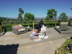 Amateur, Brunette brune, Tir de sperme, Queue, Hard, Interracial, Rasée, Toilettes