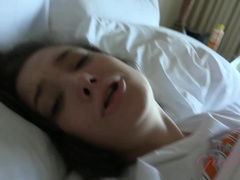 Enthousiasteling, Kont, Slipje, Kut duiken, Geschoren, Mager, Roken, Tieten likken