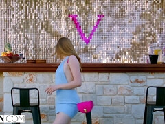 18 ans, En levrette, Léchez, Massage, Chatte, Rousse roux, Adolescente, Nénés