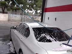 Leie, Blasen, Braunhaarige, Vollbusig, Im freien, Dürr, Titten, Ehefrau