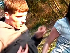 Sucer une bite, Brunette brune, Voiture, Lingerie, Masturbation, Pov, Rasée, Adolescente