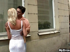 18 ans, Blonde, Sucer une bite, Tromperie, Hard, Hd, Chatte, Réalité