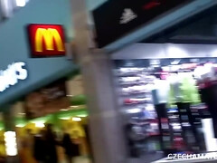 Salle de bains, Brunette brune, Tchèque, Léchez, Seins naturels, De plein air, Public, Webcam