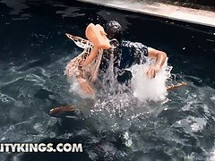 デカ尻, デカパイ, フェラチオ, 茶髪の, バック, ラティーナ, オマンコ, 赤毛