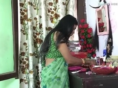 18, アナル, デカ尻, インド人, インドネシア人, レズビアン, 母, 義母