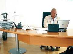 Leie, Blasen, Spermaladung, Deutsch, Hd, Büro, Flotter dreier, Titten