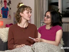 Amateur, Consolador, Alemán, Gafas, Sexo duro, Lesbiana, Coño, Juguetes
