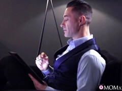 ベッドルーム, デカパイ, ドイツ人, 人妻の, 旦那, 母, ピアス, スパンキング