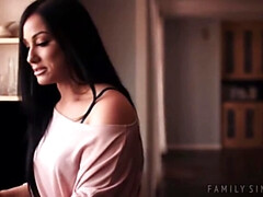 Grosse bite, Brunette brune, Gorge profonde, Faciale, Branlette thaïlandaise, Hd, Mère que j'aimerais baiser