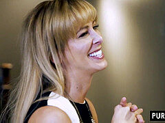 フェラチオ, 指いじり, 淫乱熟女, 小柄, 現実, 剃毛, 義母, 三人