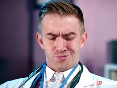 Lamer culo, Mamada, Morena, Corridas, Polla, Ruso, Cabello corto, Uniforme