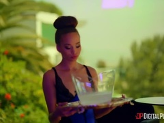 Язык в попке, Фетиш, Латиноамериканки, Натуральные сиськи, Крошечные, Пирсинг, Киски, Тату