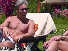 Anaal, Pijpbeurt, Zoenen, Buiten, Realiteit, Anaal likken, Trio