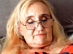 Blondine, Blasen, Pummelig, Tschechisch, Fetisch, Oma, Handjob, Strümpfe