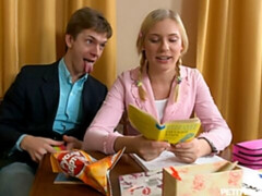 お尻, ブロンド, フェラチオ, バック, キス, ストリッピング, ティーン, オッパイの