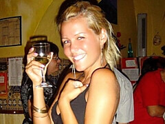 18 jaar, Kont, Blond, Natuurlijke tieten, Naakt, Douche, Mager, Tieten likken