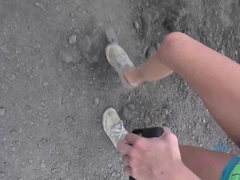 Blondine, Freundin, Nackt, Im freien, Zierlich, Pov, Öffentlich, Muschi